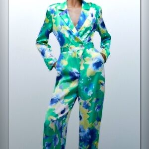 Zara “floral jumpsuit”(NWOT)